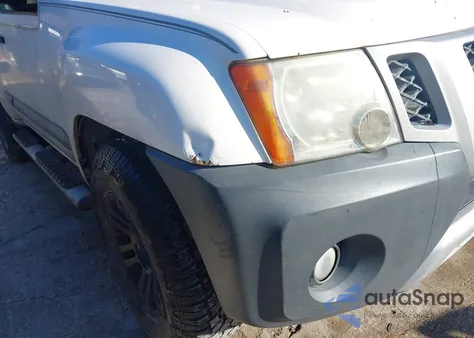 2011 Nissan Xterra Pro-4X z USA, uszkodzony, nr VIN 5N1AN0NW5BC518878